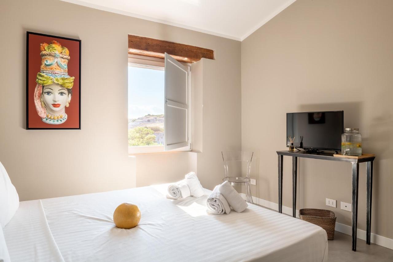 Hotel Momento-Teatro Greco Syrakuzy Zewnętrze zdjęcie