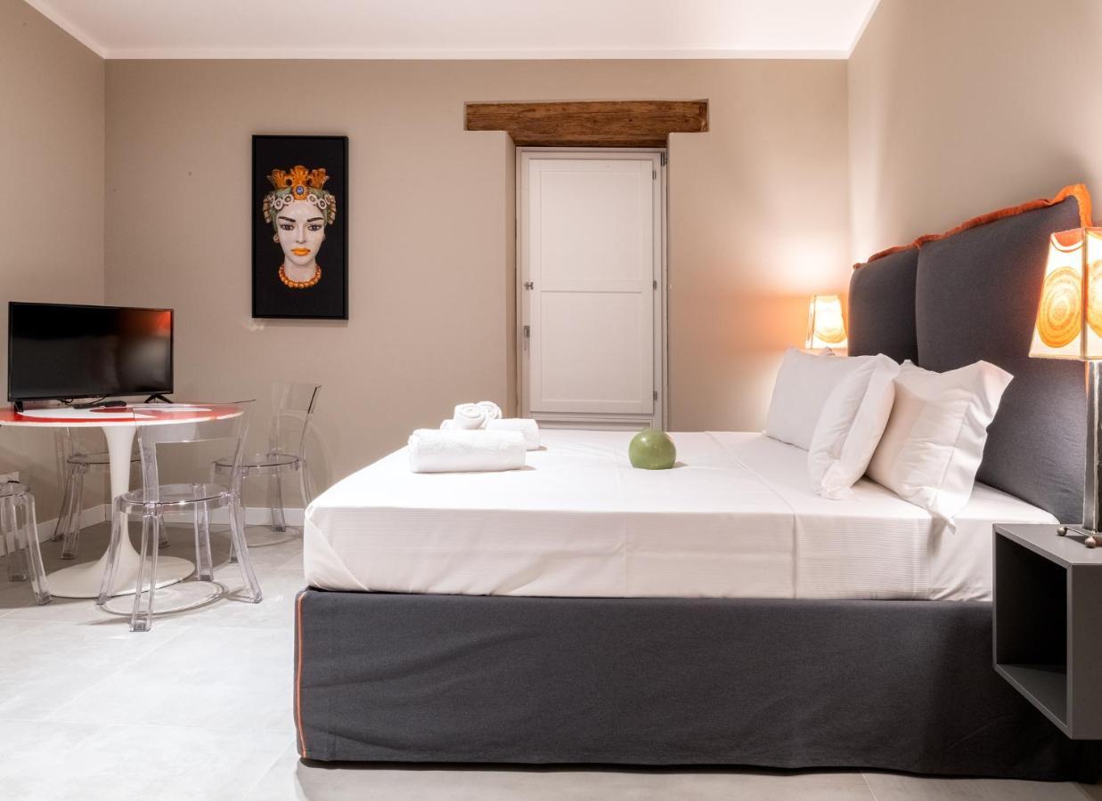 Hotel Momento-Teatro Greco Syrakuzy Zewnętrze zdjęcie