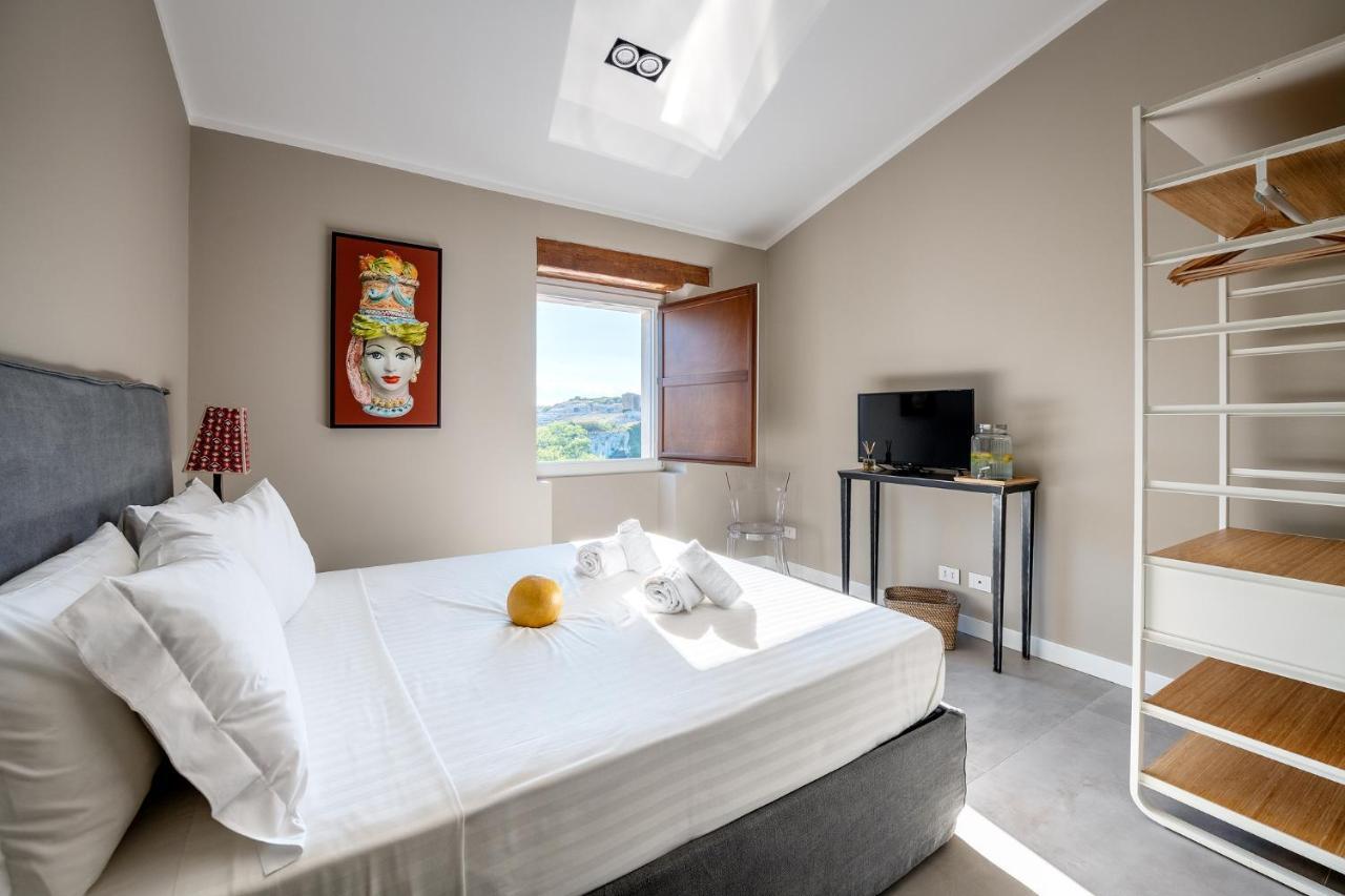 Hotel Momento-Teatro Greco Syrakuzy Zewnętrze zdjęcie